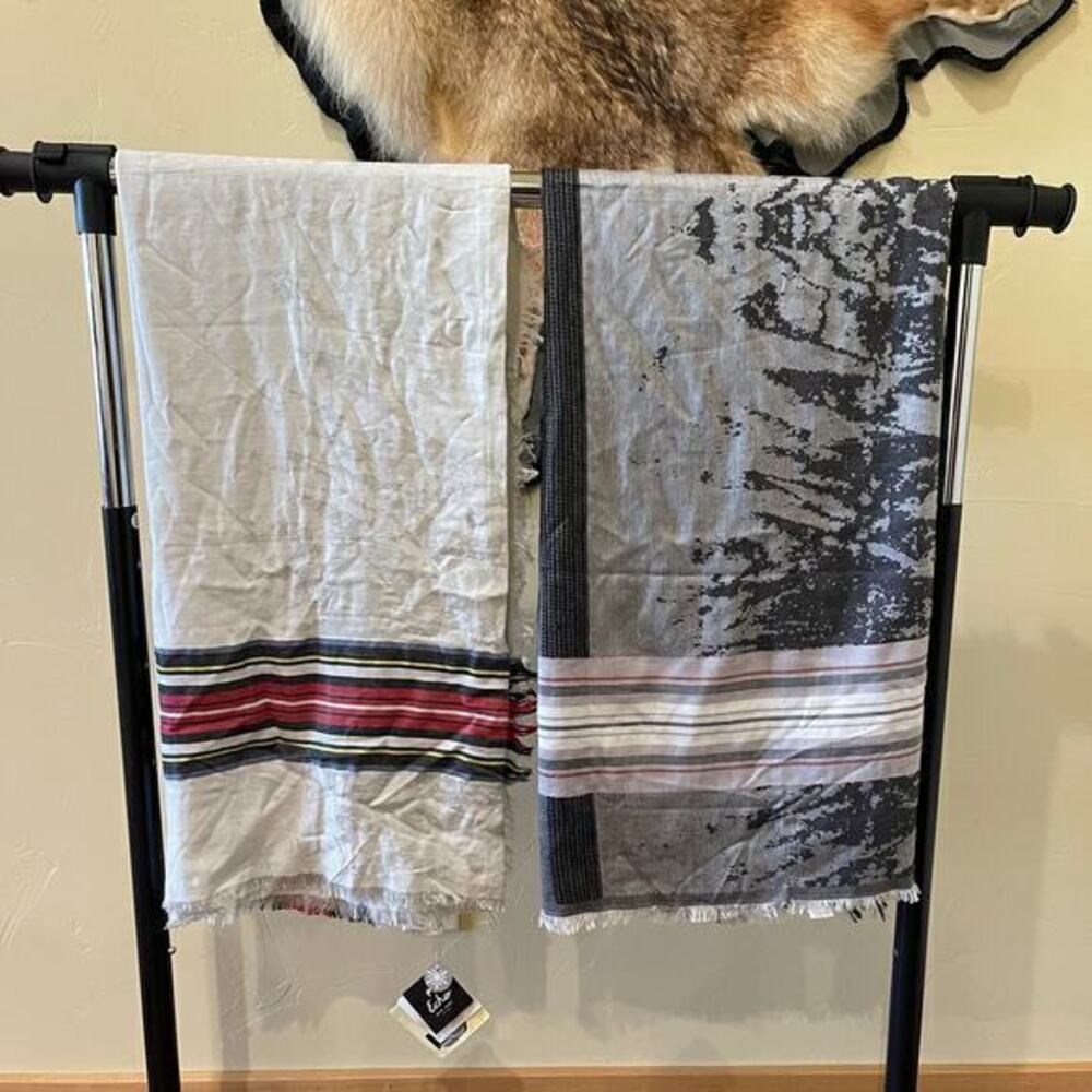Echo New York Scarf Wrap Bundle‎